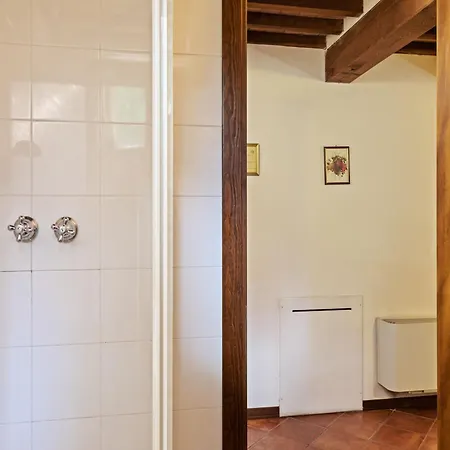 House In Umbria With Pool & Garden Views *