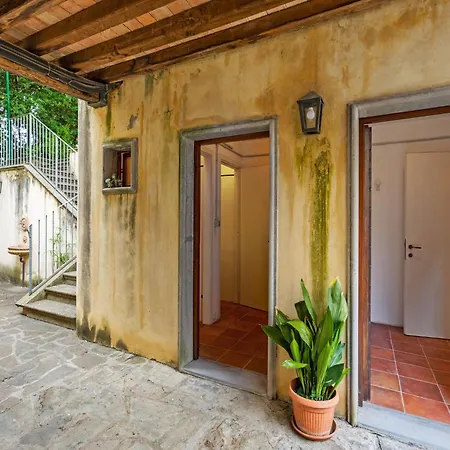 House In Umbria With Pool & Garden Views