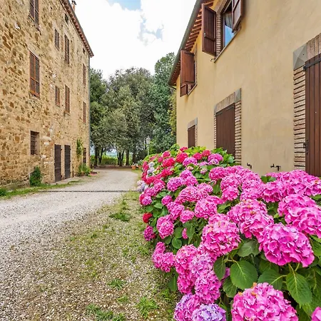 House In Umbria With Pool & Garden Views